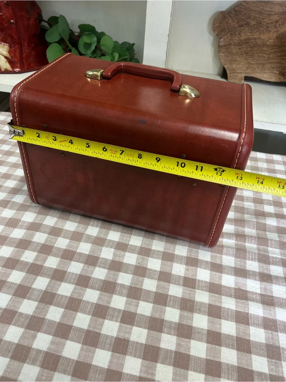 Vintage samsonite traincase brown luggage with key and tray makeup granny core
